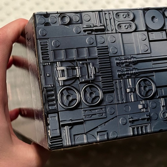 LEGO Star Wars Tantive IV (Retired) - Picture 2 of 4